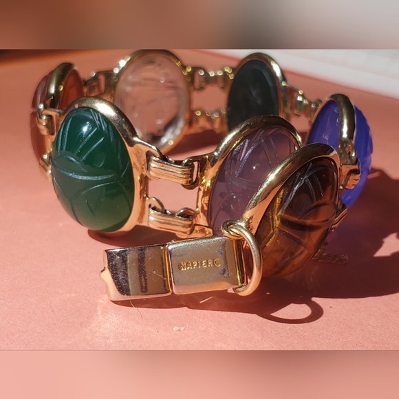 Vintage 14k gold plated NAPIER  Ancient Egyptian style SCARAB bracelet - Picture 5 of 8